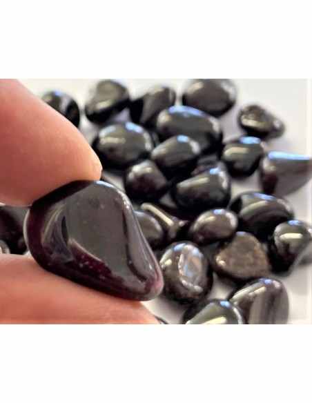 Grenat étoile, grenat rhodolite polis