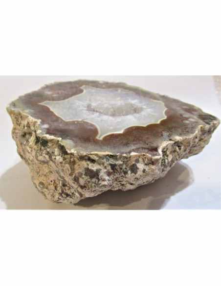 Agate rouge au noyau de quartz