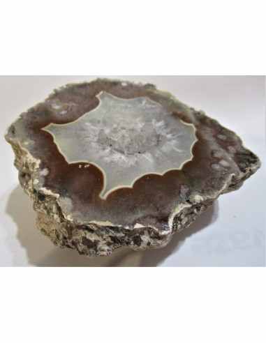 Agate rouge au noyau de quartz