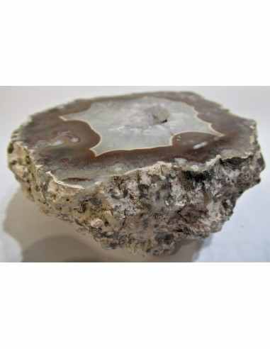 Agate rouge au noyau de quartz