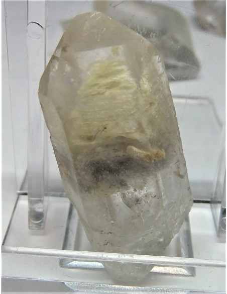Pointe quartz fantome, quartz inclusions