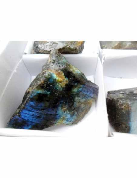 Labradorite moité polis 13 à 34g Labradorite moité polis 13 à 34g