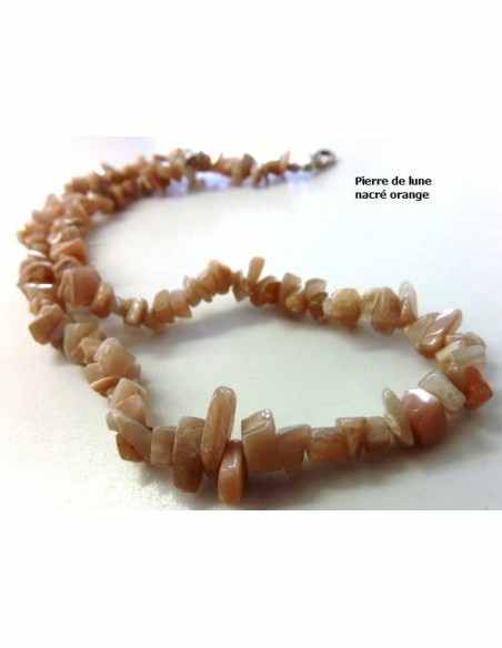 Collier en pierres naturelles baroque Collier en pierres naturelles baroque