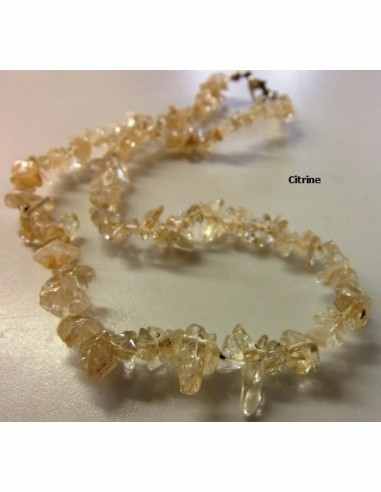 Collier en pierres naturelles baroque