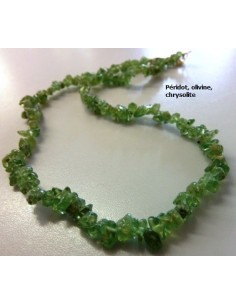 Collier en pierres naturelles baroque
