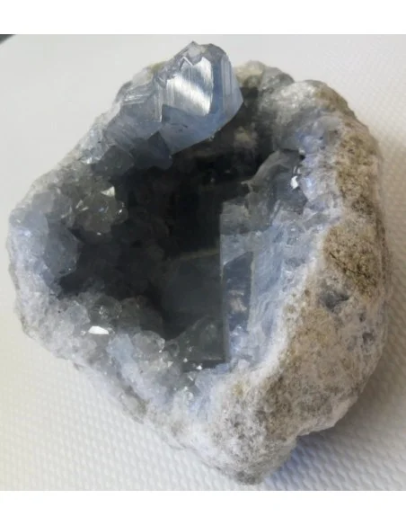 Celestite en geode Celestite en geode