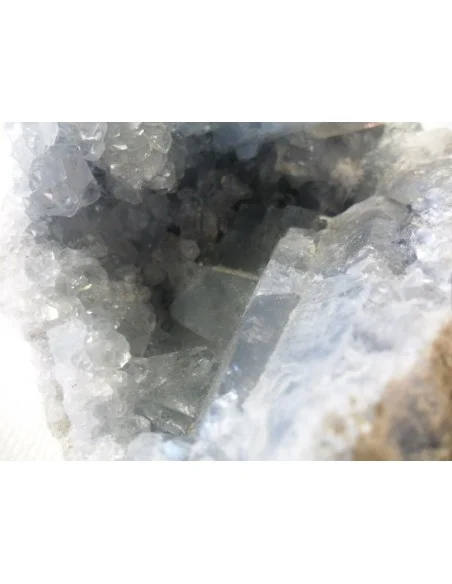 Celestite en geode Celestite en geode