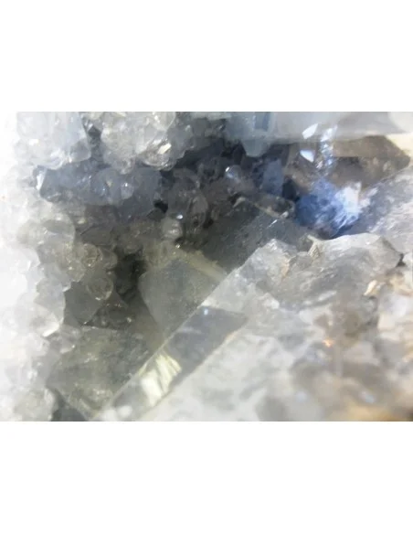 Celestite en geode Celestite en geode