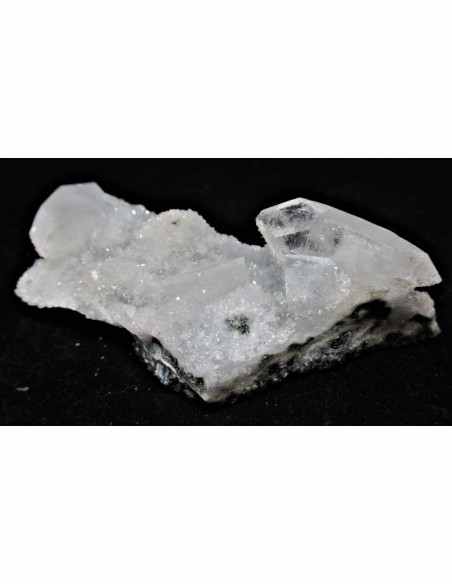 Apophyllite druse