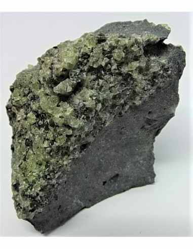 Chrysolite, olivine, Peridot cristalise