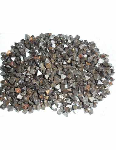 Magnétite Octaèdre naturel  5 à 8mm