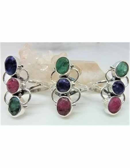 Bague Rubis, saphir, émeraude trois pierres