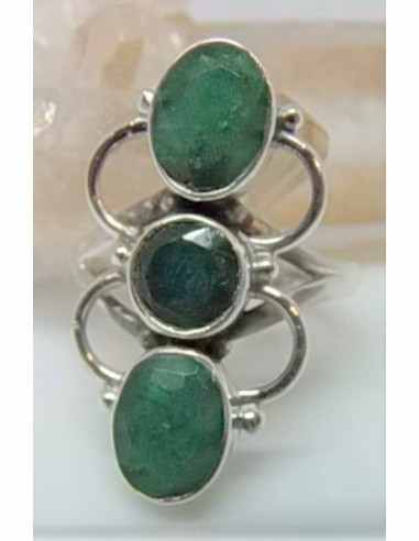 Bague emeraude trois pierres