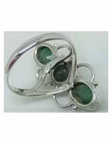 Bague emeraude trois pierres