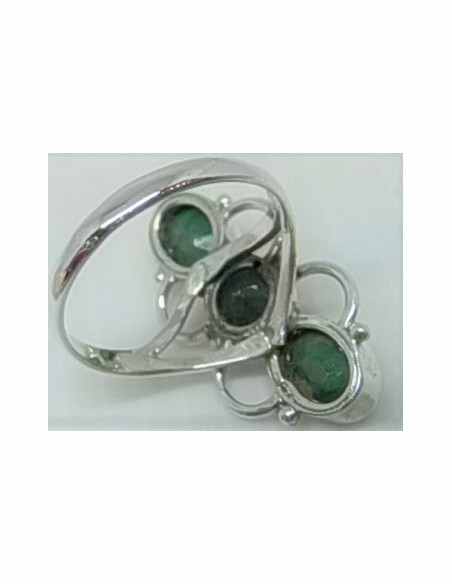 Bague emeraude trois pierres