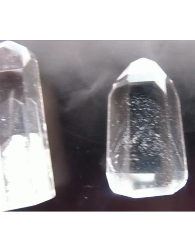 Pointe de quartz fantome blanc