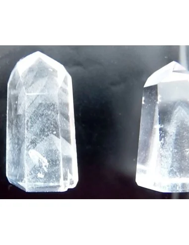 Pointe de quartz fantome blanc