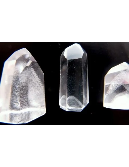 Pointe de quartz manifestation blanc Pointe de quartz manifestation blanc