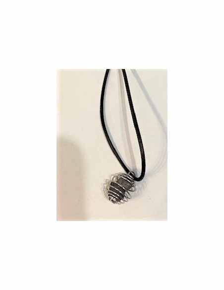 Pendentif magnétite Octaedre naturel 10mm