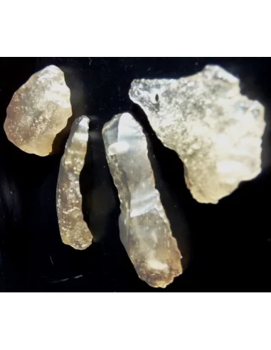 Tectite jaune en pendentif