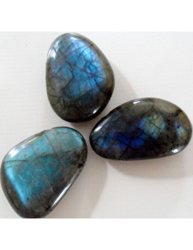 Labradorite percé