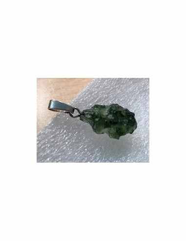 Pendentif moldavite montee en argent