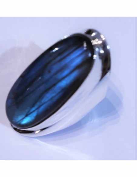 Grande bague en labradorite monte en argent