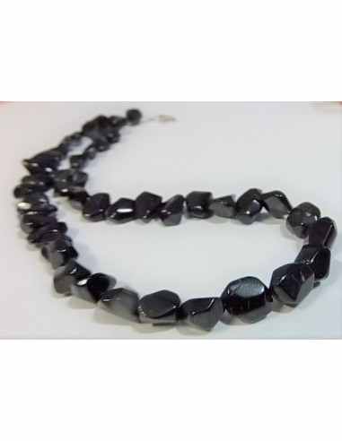 Collier spinelle noire 10mm