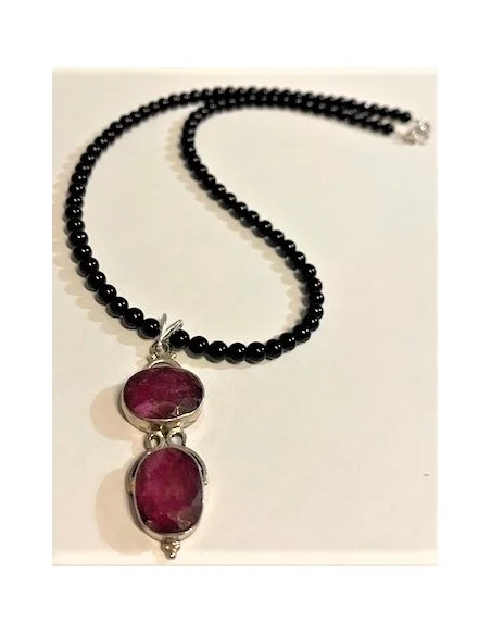 Rubis et tourmaline noire Collier