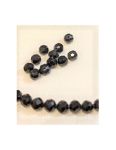 Spinelle noire 4mm facettée