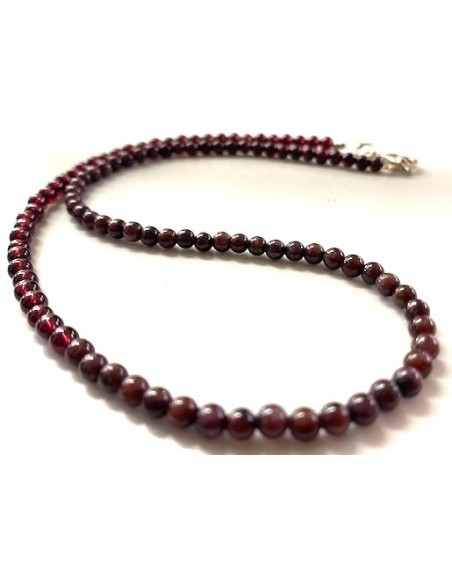 Collier grenat 4mm