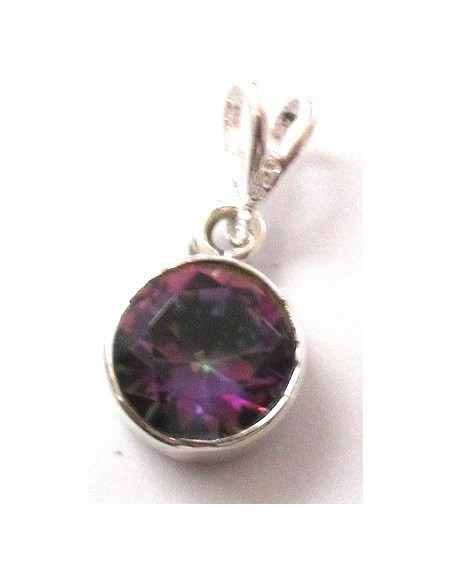 Pendentif en topaze mystique monté en argent. Pendentif en topaze mystique monté en argent.