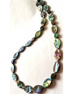 Collier Nacre opalisée feuilles 2