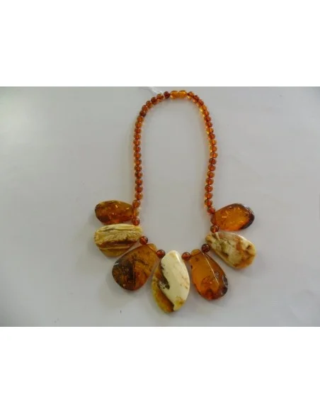 Collier en ambre