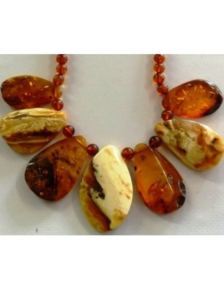 Collier en ambre