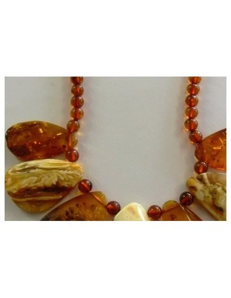 Collier en ambre