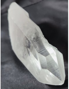 Cristal tétraèdre feu