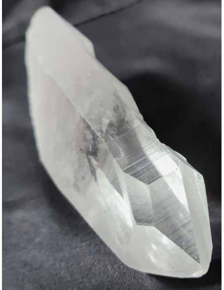 Cristal tétraèdre feu