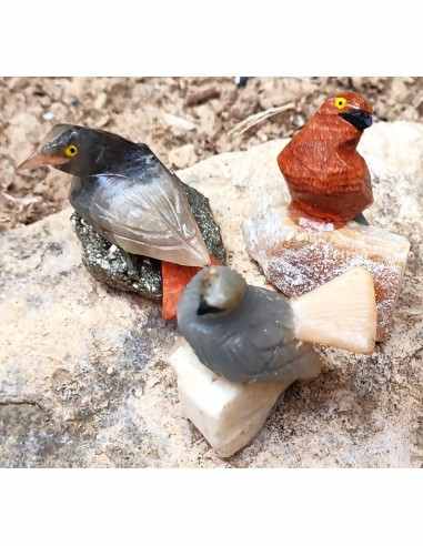 Petit oiseau en pierre