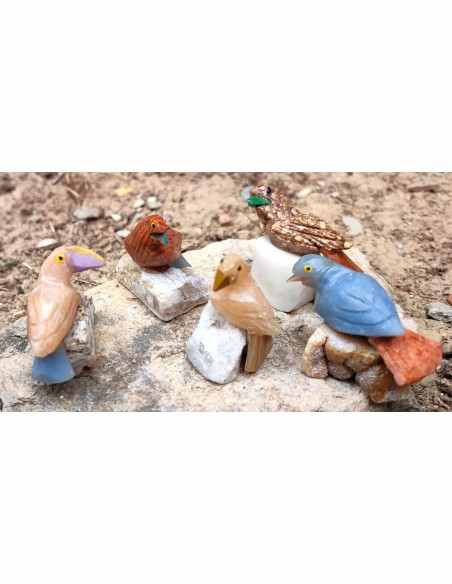 Petit oiseau en pierre