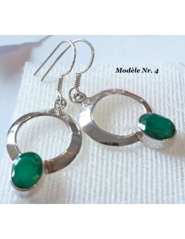 Boucles d'oreilles en émeraudes