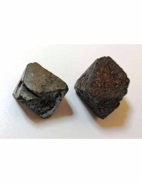 Magnétite octaèdre 10mm.