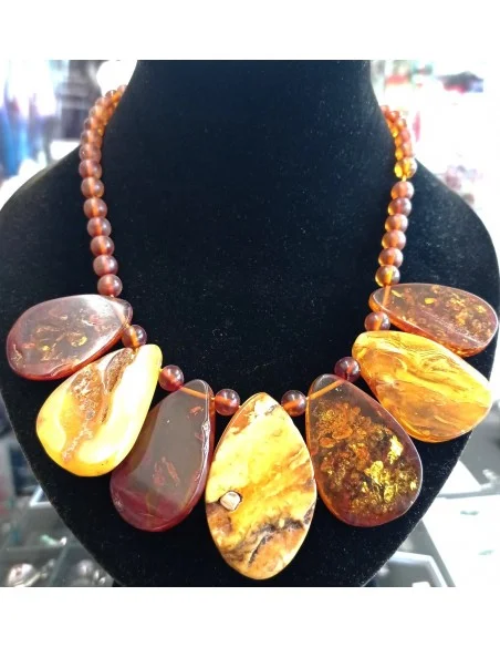 Collier en ambre