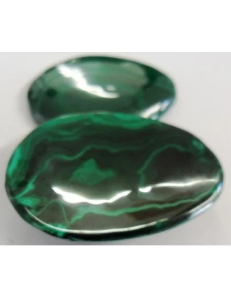 Galet malachite pour le genou