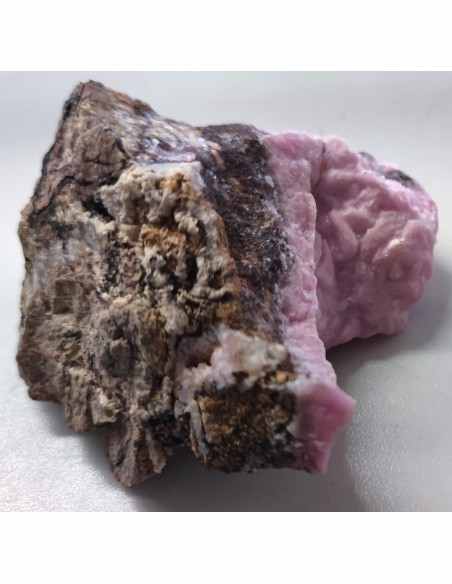 Aphrodite en pierre brute