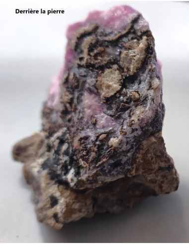 Aphrodite en pierre brute