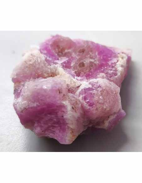 Pierre brute Aphrodite