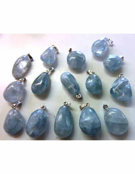 Celestite , pierre des anges en pendentif Celestite , pierre des anges en pendentif