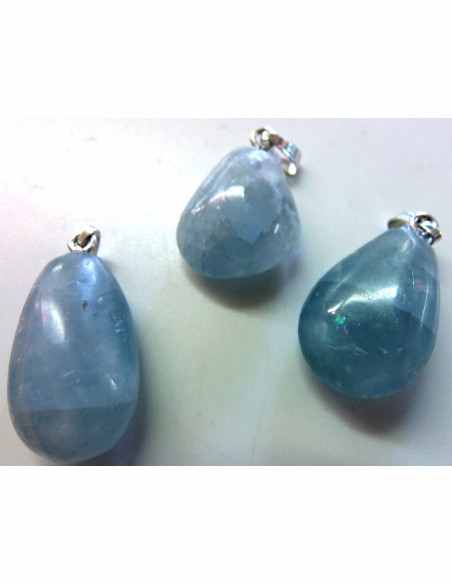 Celestite , pierre des anges en pendentif Celestite , pierre des anges en pendentif