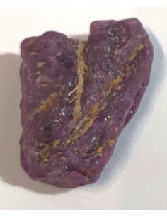 Spinelle rouge minéral